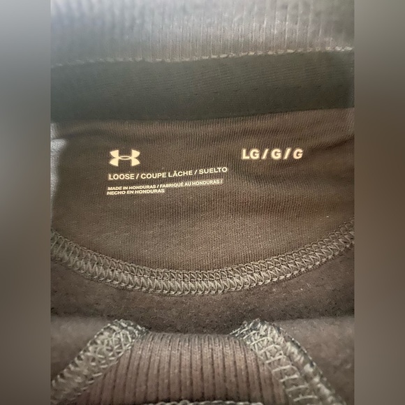 Under Armour “Iron Paradise” Graphic Short Sleeve Sweatshirt - Picture 4 of 8